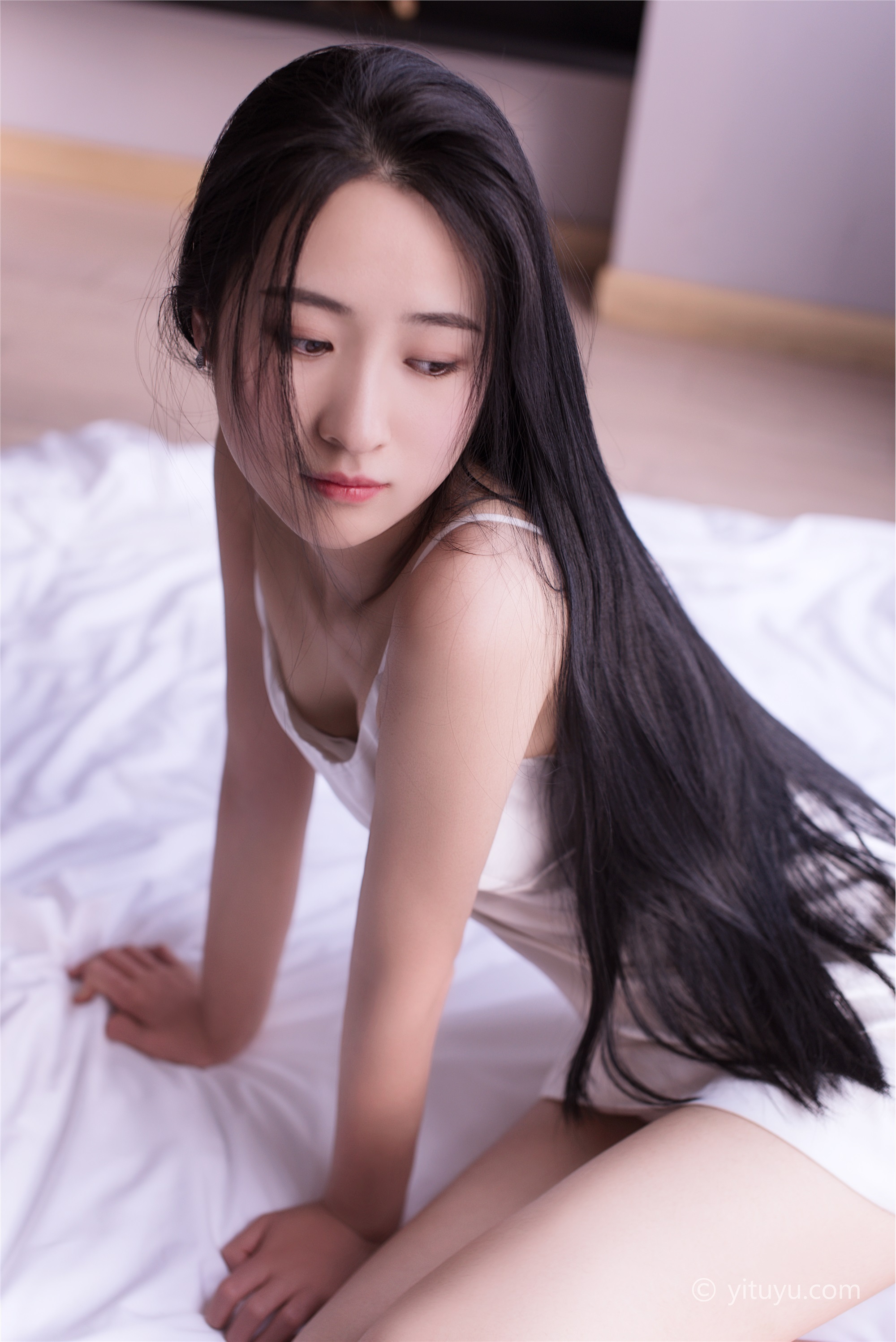 YITUYU艺图语 2021.08.16 分手前 颖儿